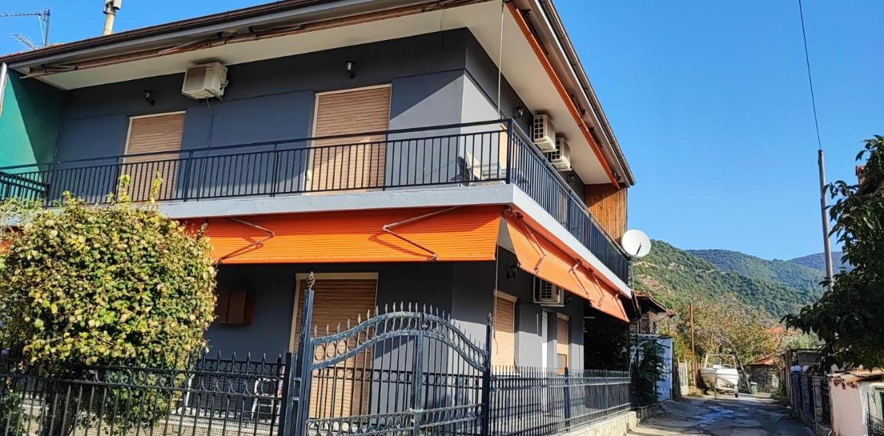 Cosy House Stratoni Chalkidiki 300M From Beach Exterior foto