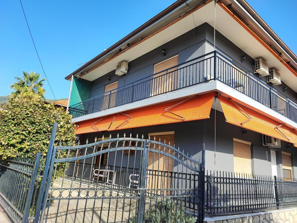 Cosy House Stratoni Chalkidiki 300M From Beach Exterior foto